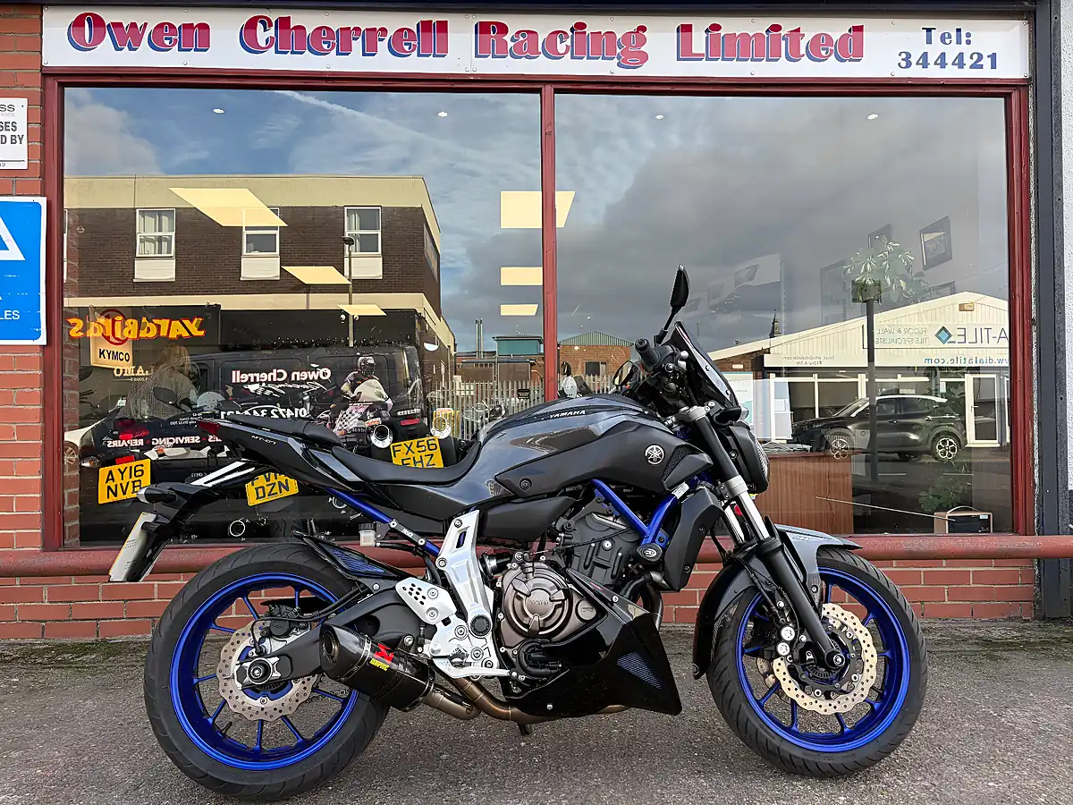 Used 2014 Yamaha MT-07 - Interior and Exterior details 9