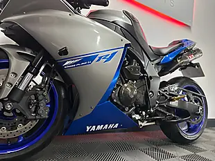 Used 2014 Yamaha R1 Super Sports Blue - Interior and Exterior details 11