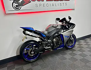 Used 2014 Yamaha R1 Super Sports Blue - Interior and Exterior details 3