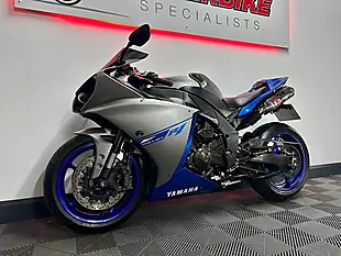 Used 2014 Yamaha R1 Super Sports Blue - Interior and Exterior details 8