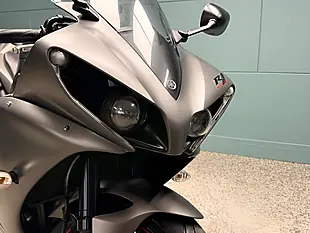 Used 2014 Yamaha R1 Yzf Super Sports Grey - Interior and Exterior details 11