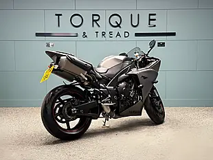 Used 2014 Yamaha R1 Yzf Super Sports Grey - Interior and Exterior details 3