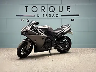 Used 2014 Yamaha R1 Yzf Super Sports Grey - Interior and Exterior details 9