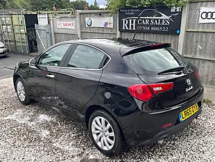 Used 2015 Alfa Romeo Giulietta Business Edition Black - Interior and Exterior details 7