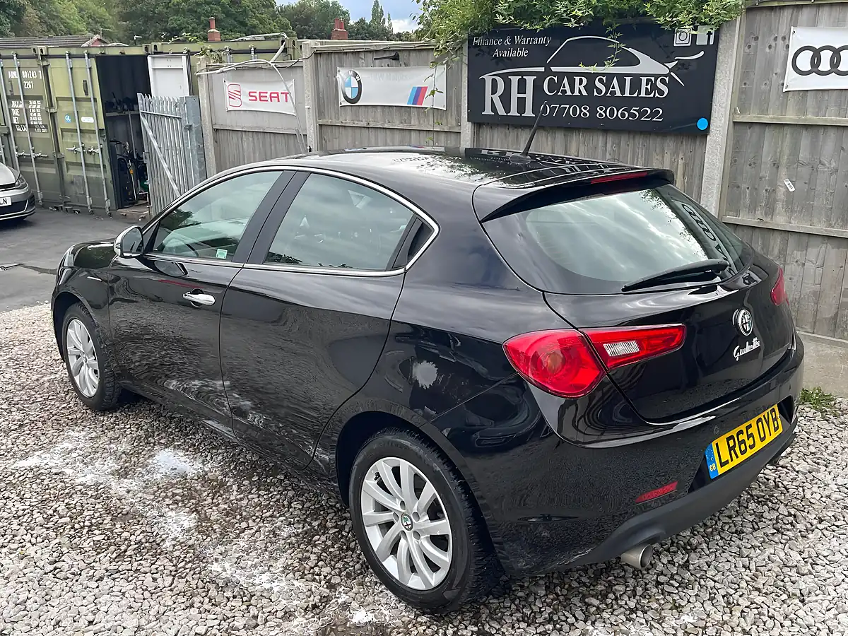Used 2015 Alfa Romeo Giulietta Business Edition Black - Interior and Exterior details 7