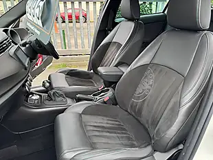 Used 2015 Alfa Romeo Giulietta Sportiva Nav White - Interior and Exterior details 8