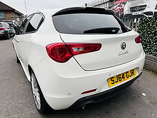 Used 2015 Alfa Romeo Giulietta Sportiva Nav White - Interior and Exterior details 9