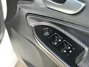 Used 2015 Alfa Romeo Giulietta Sprint White - Interior and Exterior details 15