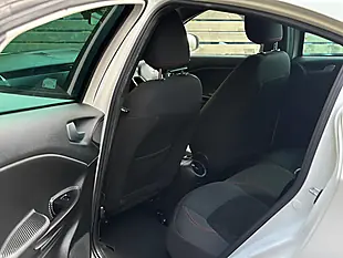 Used 2015 Alfa Romeo Giulietta Sprint White - Interior and Exterior details 8