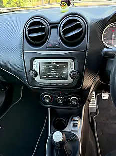 Used 2015 Alfa Romeo Mito Qv Line White - Interior and Exterior details 16