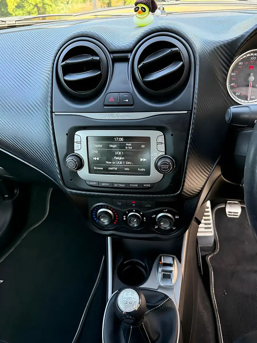 Used 2015 Alfa Romeo Mito Qv Line White - Interior and Exterior details 16