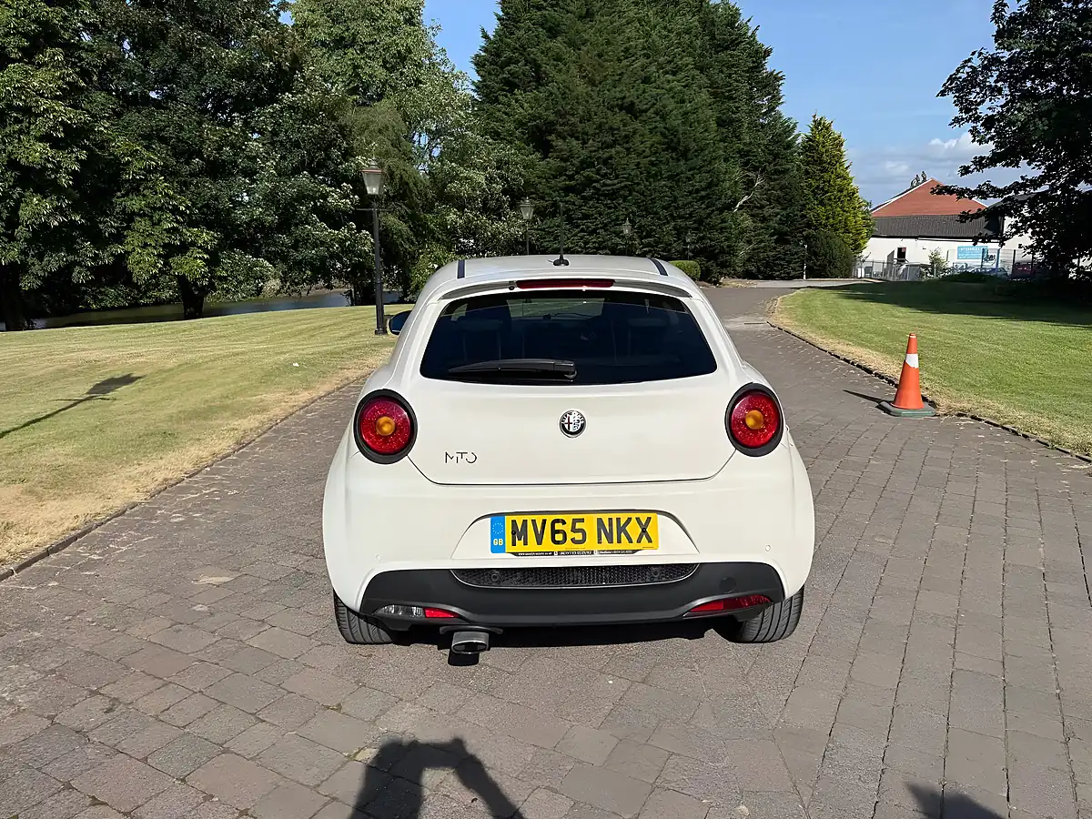 Used 2015 Alfa Romeo Mito Qv Line White - Interior and Exterior details 6