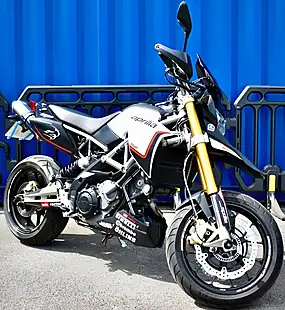 Used 2015 Aprilia Dorsoduro 750 Super Moto White - Interior and Exterior details 2
