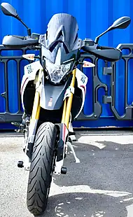 Used 2015 Aprilia Dorsoduro 750 Super Moto White - Interior and Exterior details 3