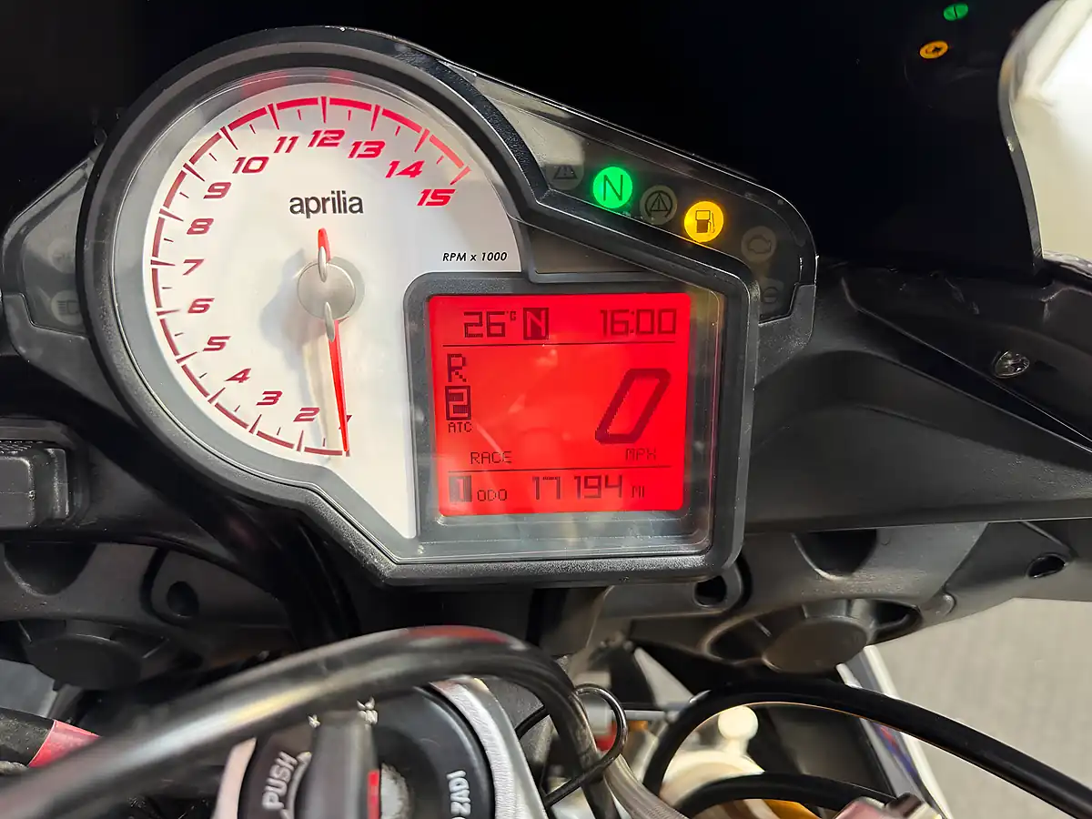 Used 2015 Aprilia Tuono - Interior and Exterior details 13