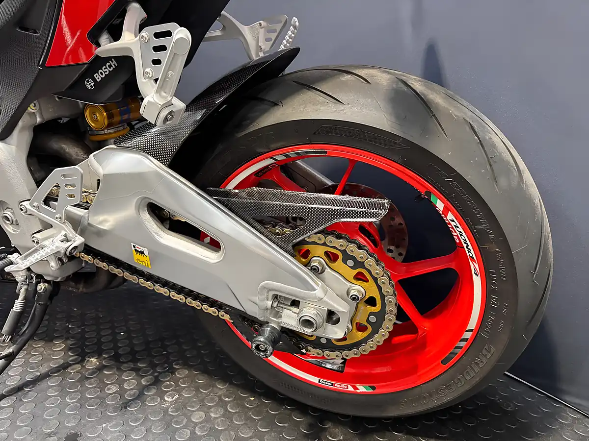 Used 2015 Aprilia Tuono - Interior and Exterior details 19