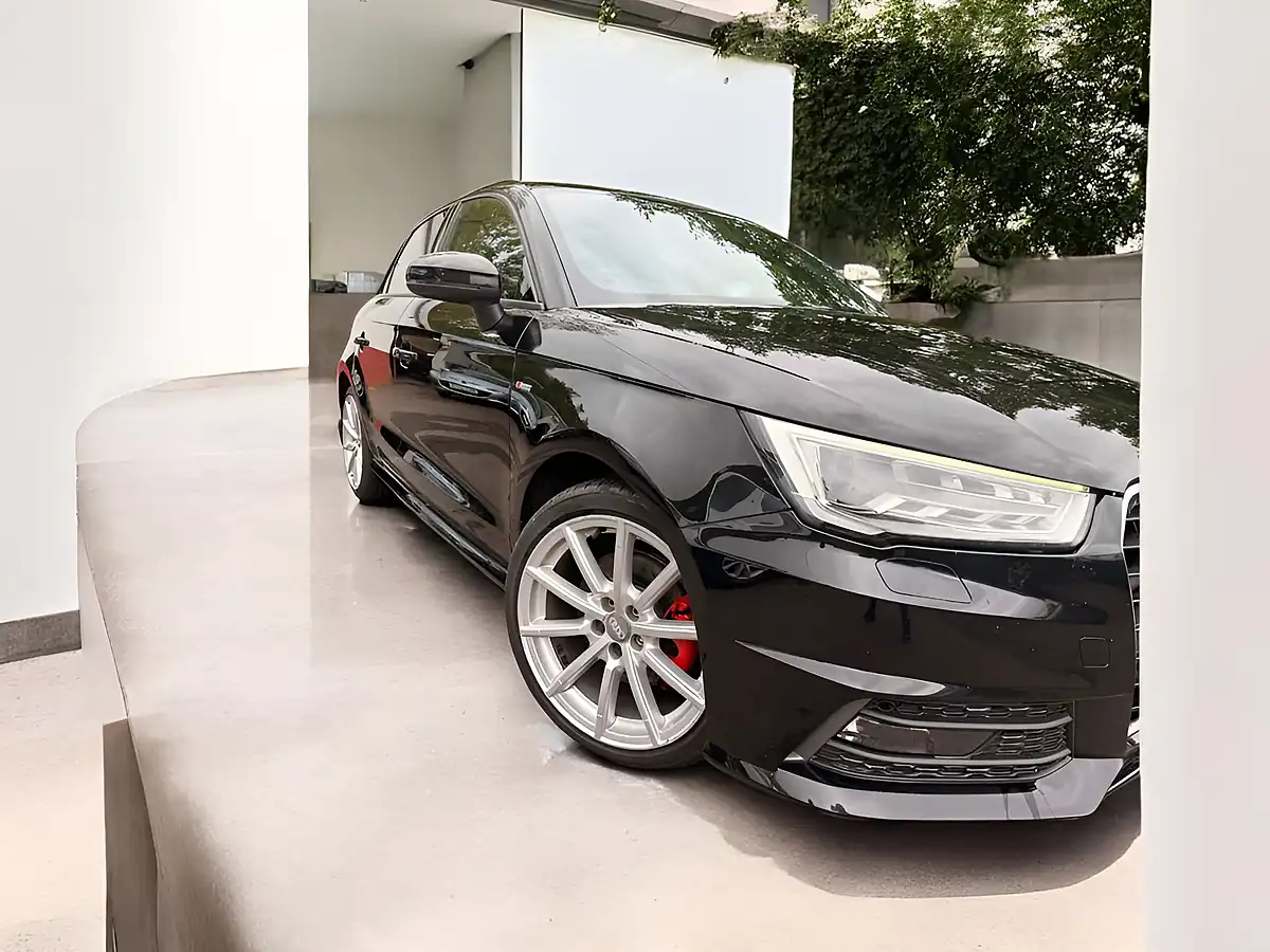 Used 2015 Audi A1 S Line Black - Interior and Exterior details 5