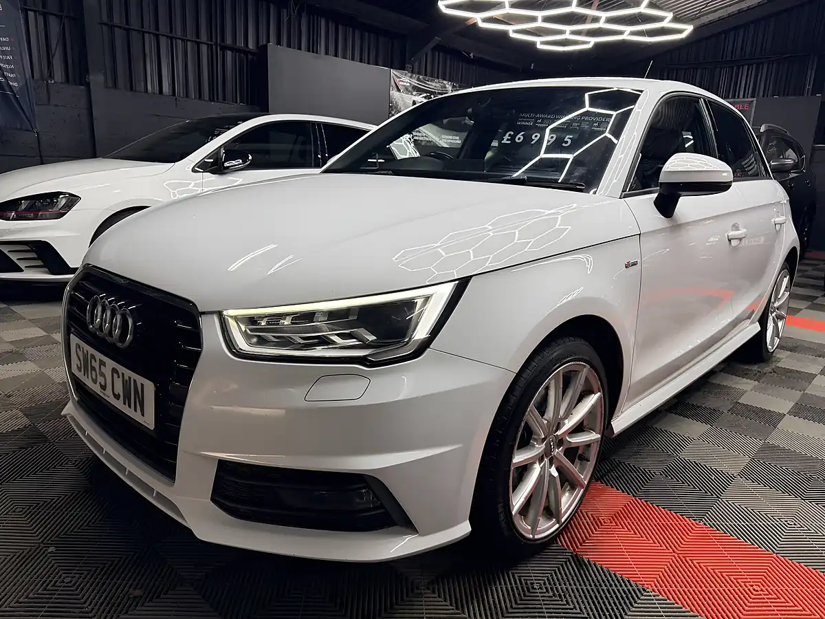 Used 2015 Audi A1 S Line Metallic White - Interior and Exterior details 3
