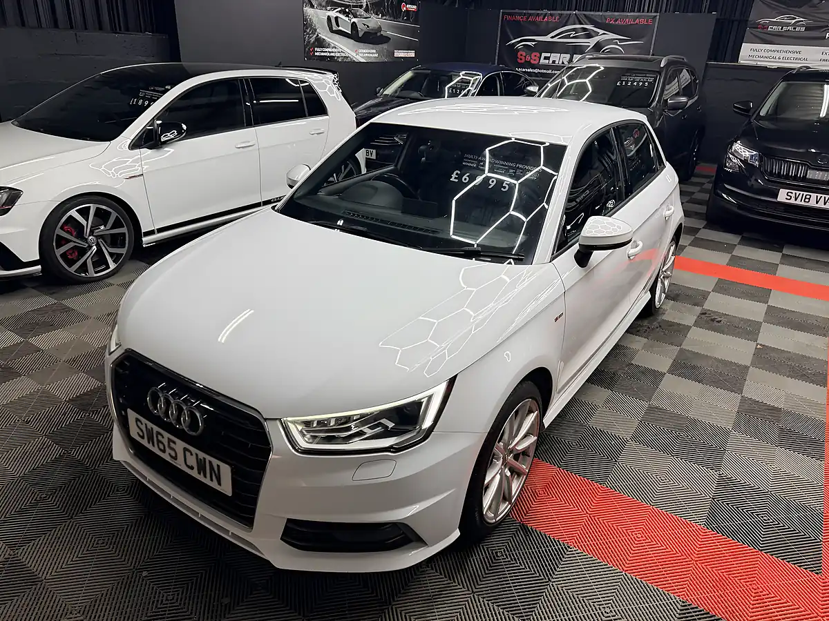 Used 2015 Audi A1 S Line Metallic White - Interior and Exterior details 9