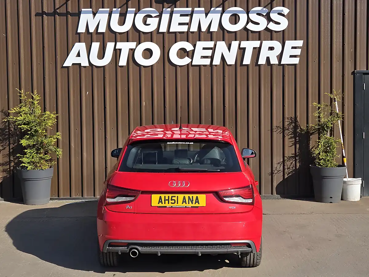 Used 2015 Audi A1 S Line Red - Interior and Exterior details 5