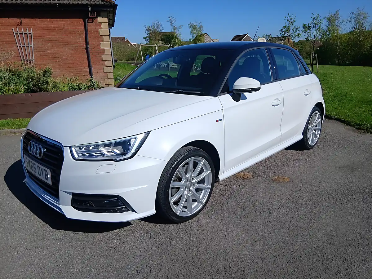 Used 2015 Audi A1 S Line White - Interior and Exterior details 4