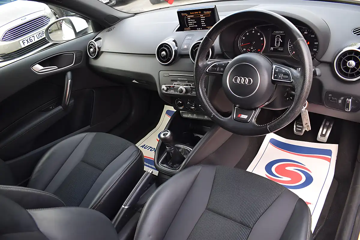 Used 2015 Audi A1 S Line White - Front View
