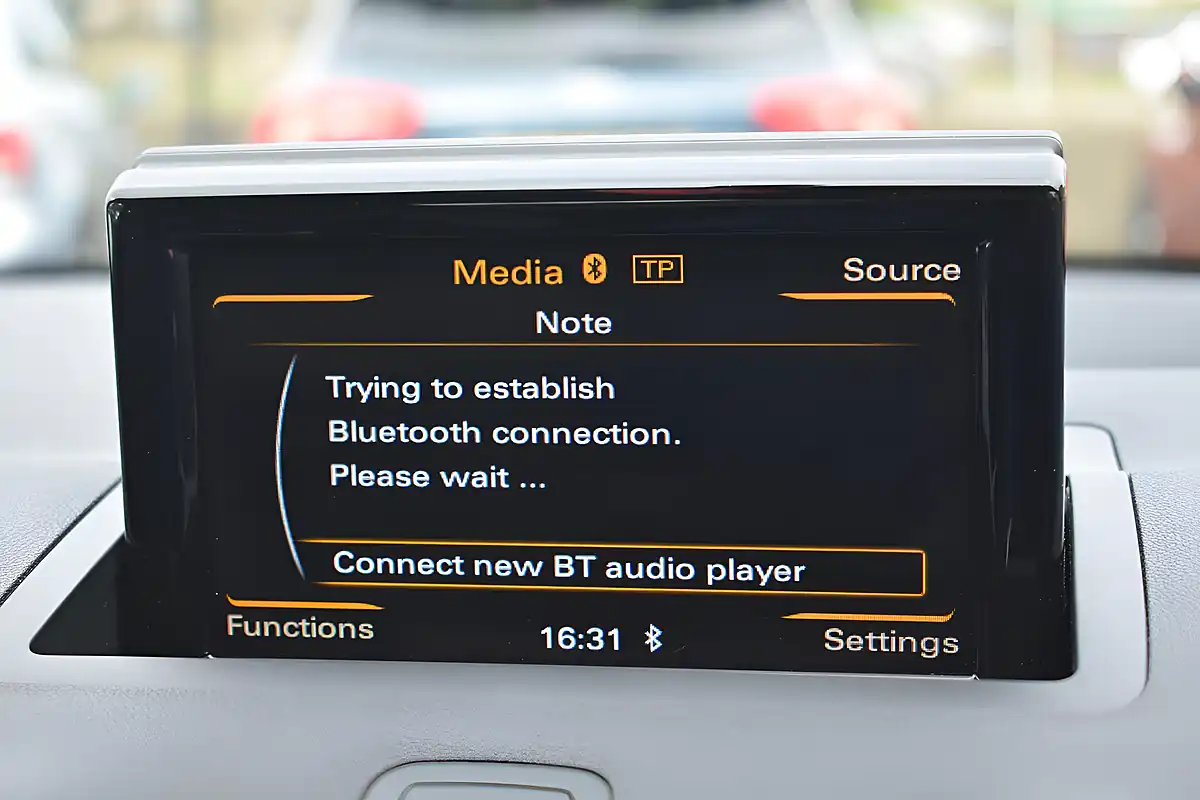 Used 2015 Audi A1 S Line White - Interior and Exterior details 10