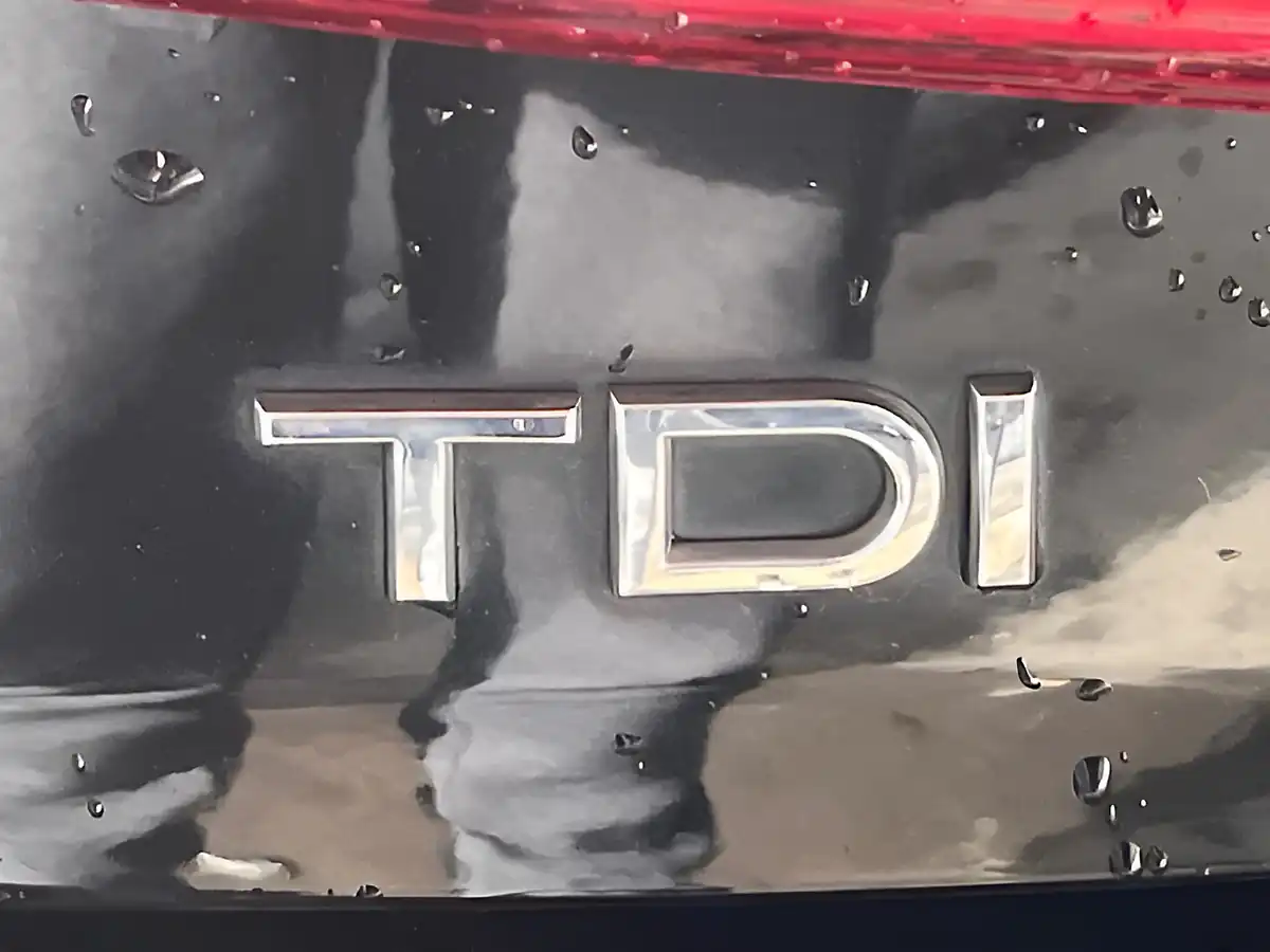 Used 2015 Audi A1 Se Black - Interior and Exterior details 16