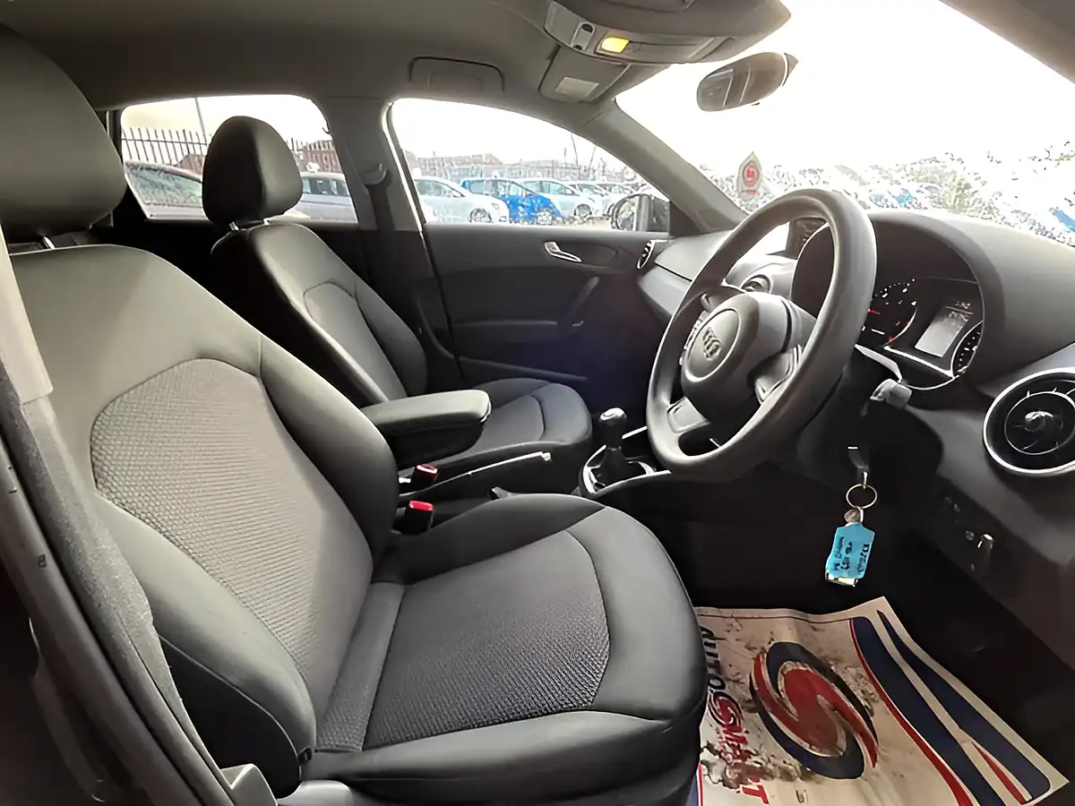 Used 2015 Audi A1 Se Black - Interior and Exterior details 5