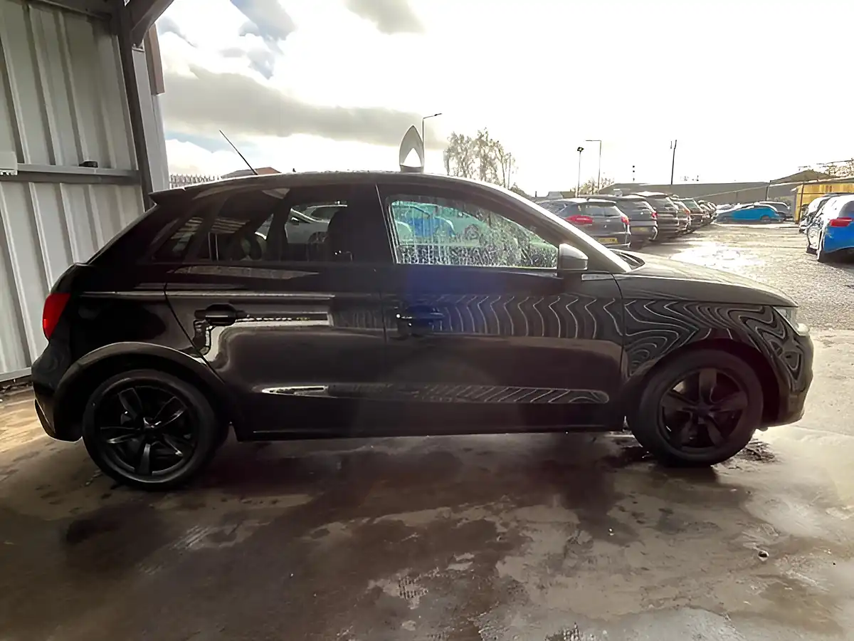 Used 2015 Audi A1 Se Black - Interior and Exterior details 6