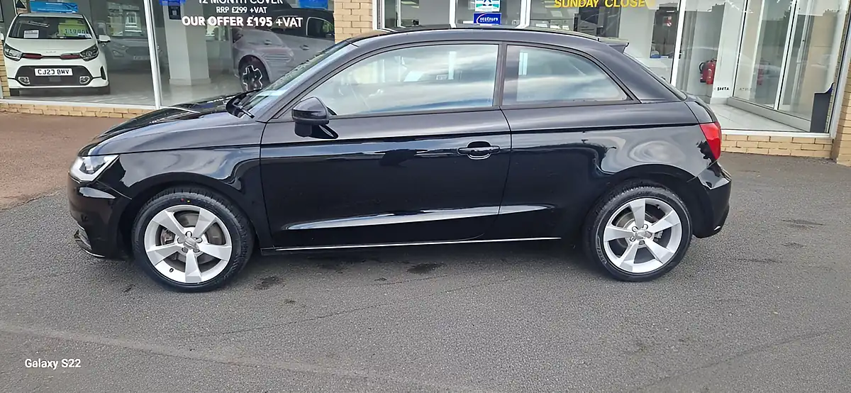 Used 2015 Audi A1 Sport Black - Interior and Exterior details 3