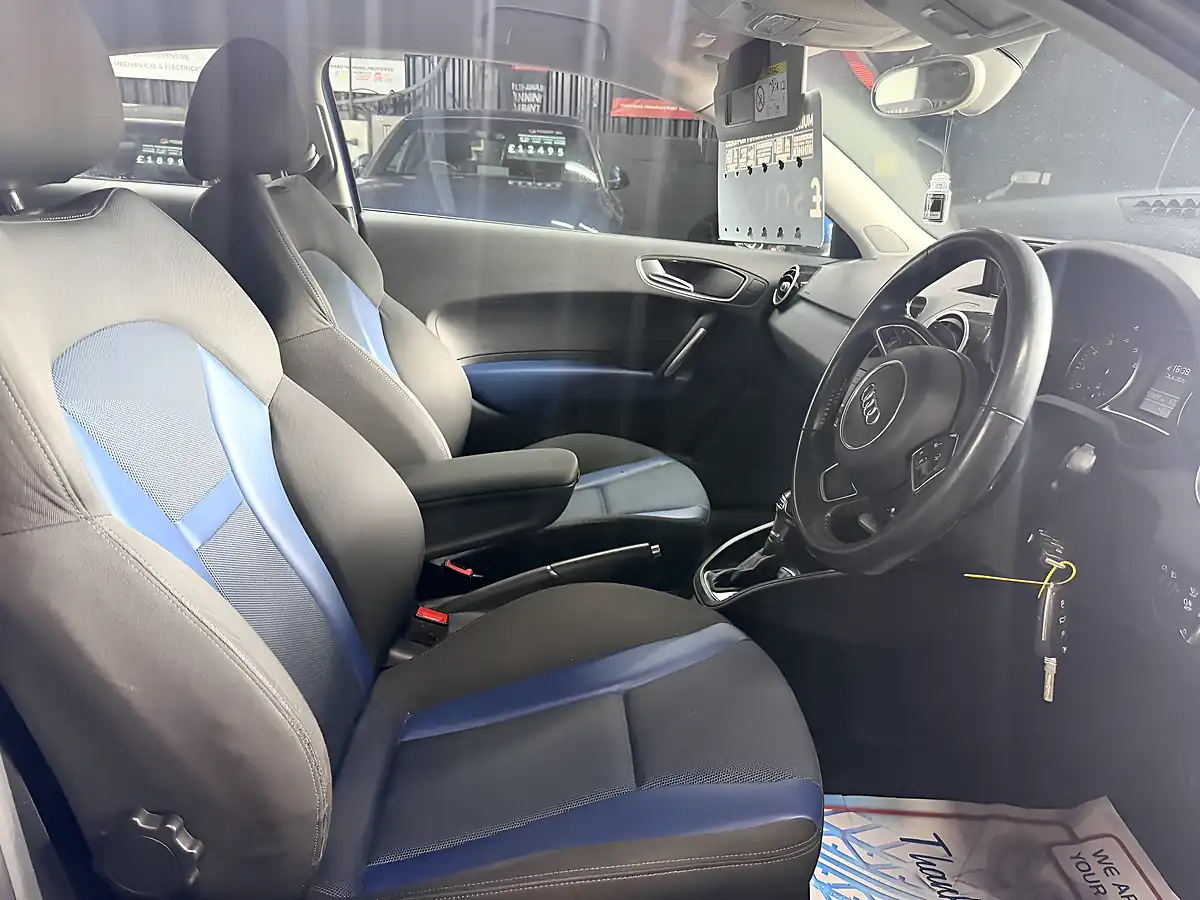 Used 2015 Audi A1 Sport Blue - Interior and Exterior details 20