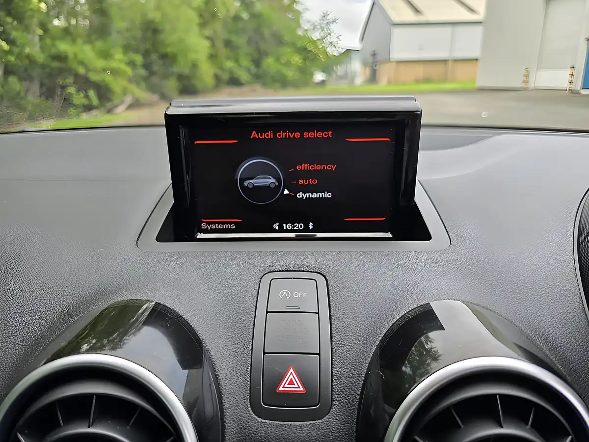 Used 2015 Audi A1 Sport Silver - Interior and Exterior details 9