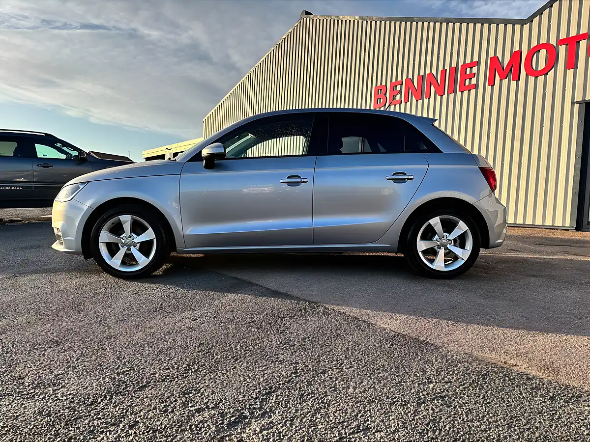 Used 2015 Audi A1 Sport Silver - Interior and Exterior details 5