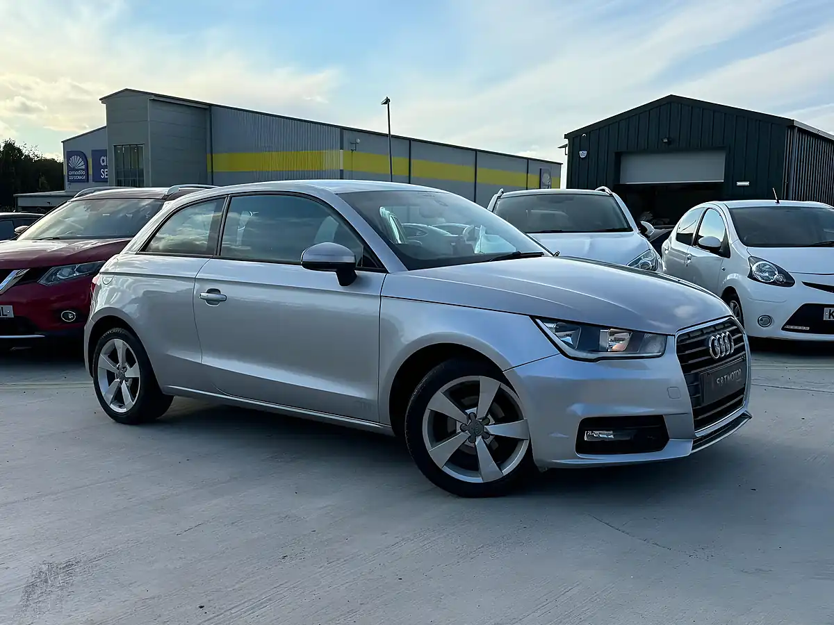 Used 2015 Audi A1 Sport Silver - Interior and Exterior details 2