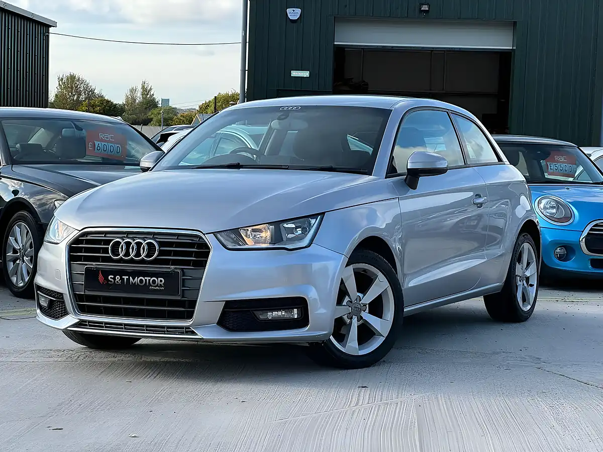 Used 2015 Audi A1 Sport Silver - Interior and Exterior details 6