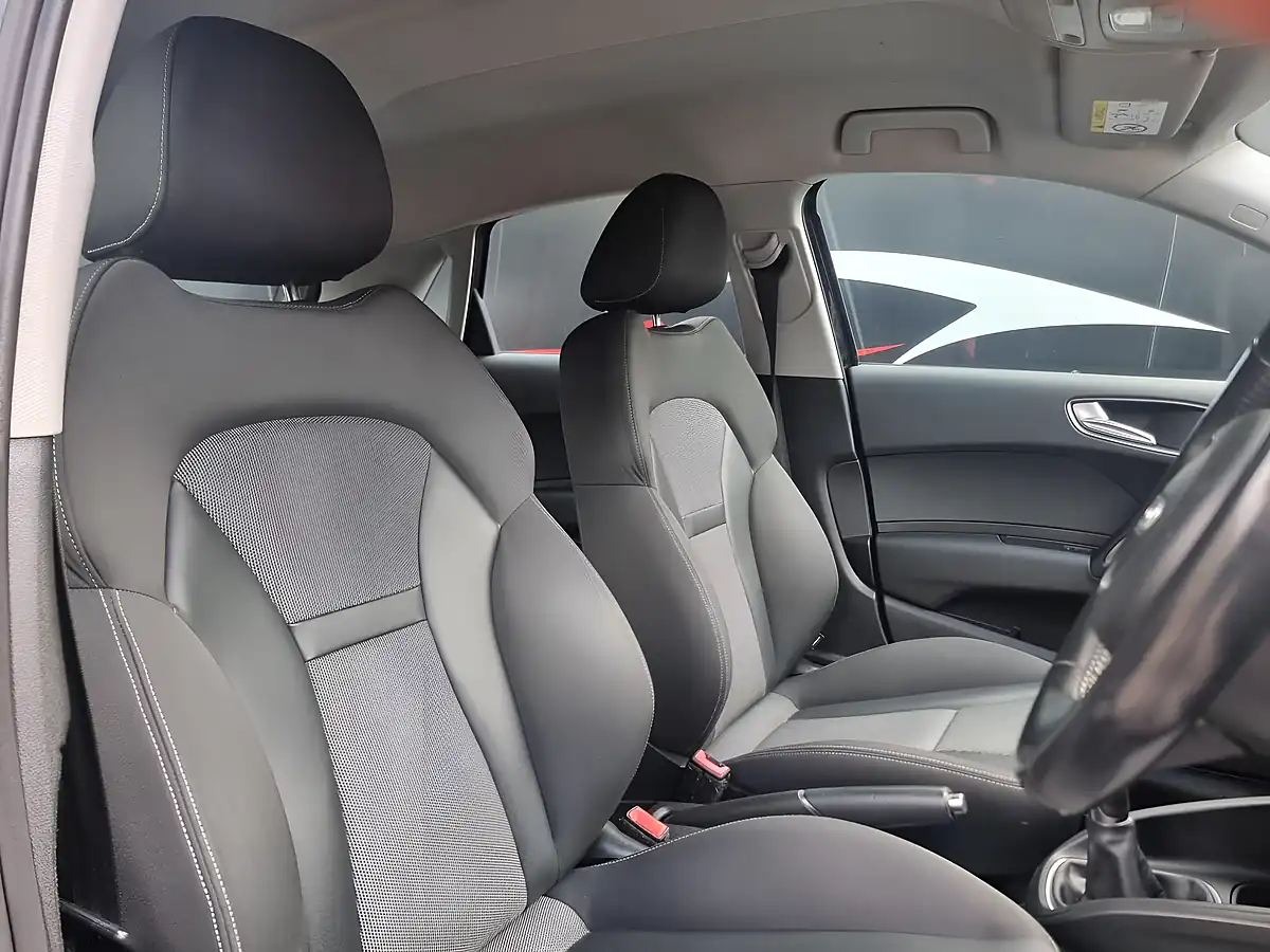 Used 2015 Audi A1 Sport Sportback Black - Interior and Exterior details 12