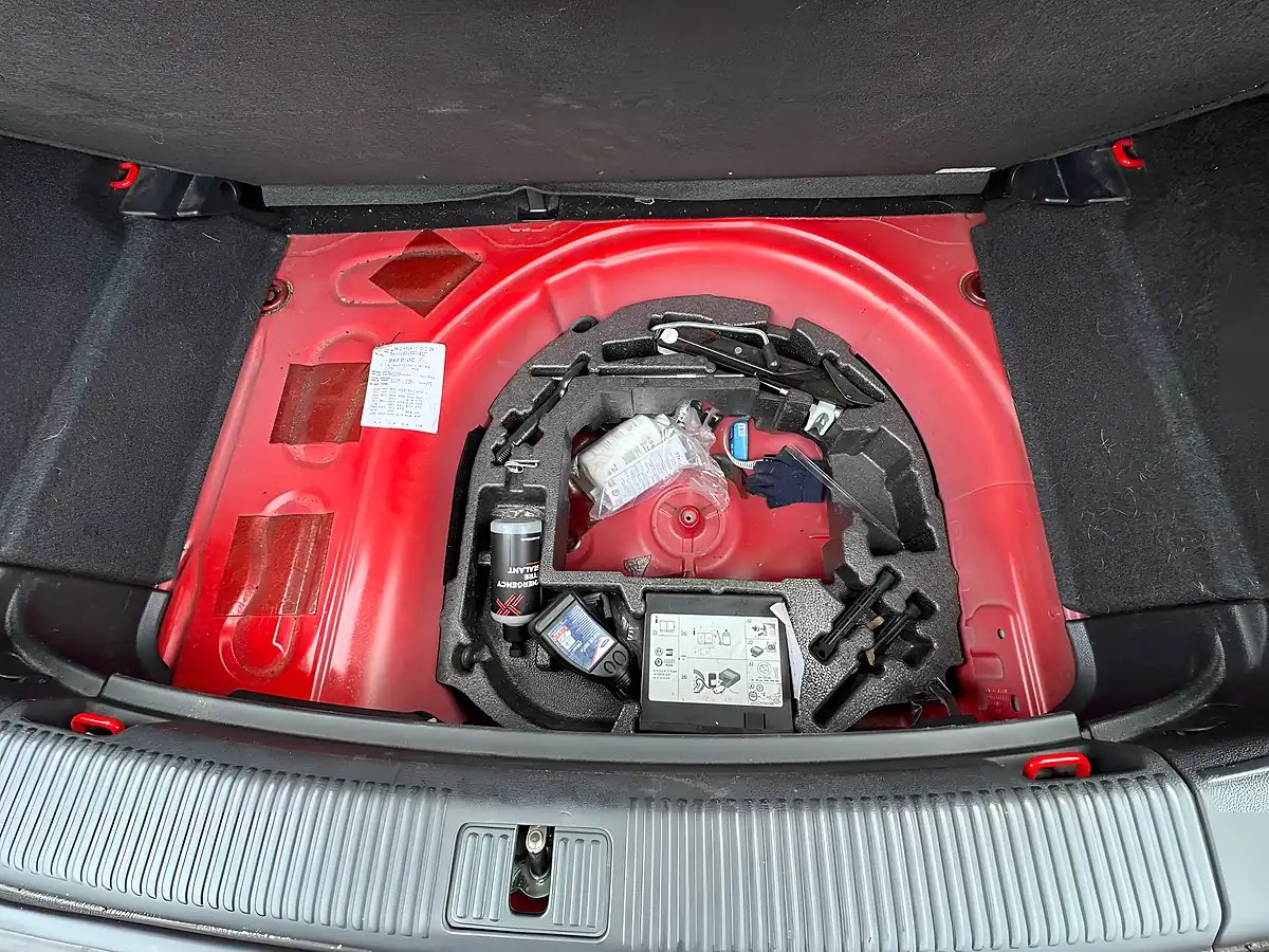 Used 2015 Audi A1 Sport Sportback Red - Interior and Exterior details 10