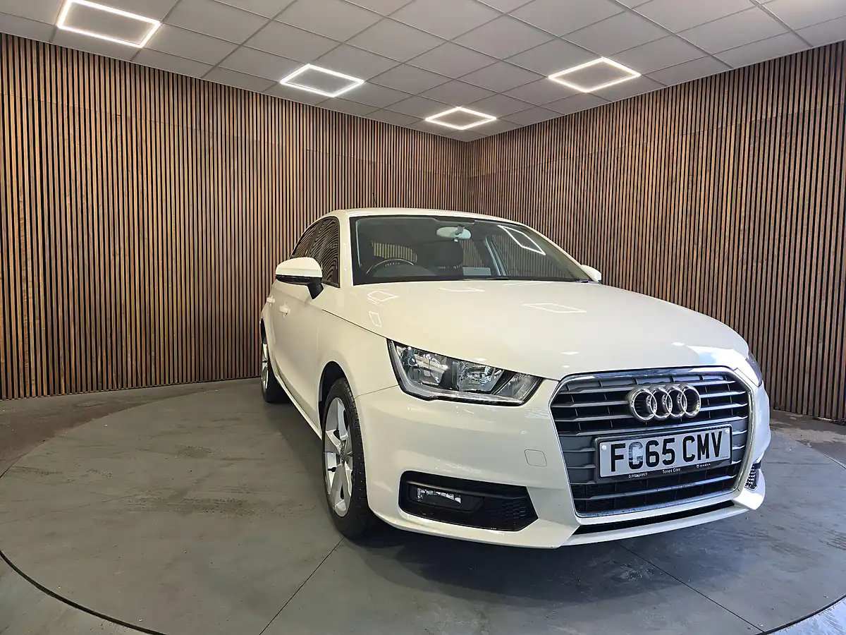 Used 2015 Audi A1 Sport White - Front View