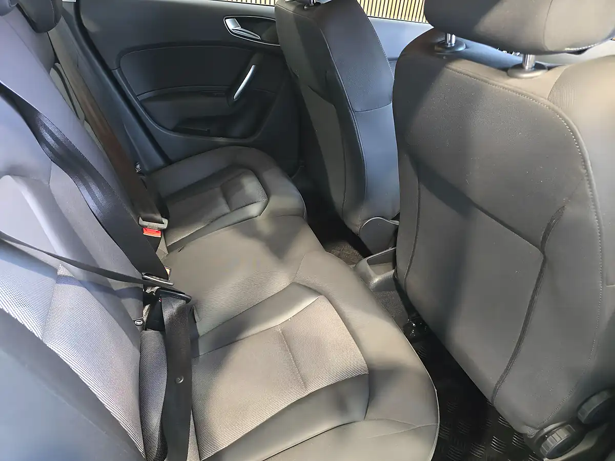 Used 2015 Audi A1 Sport White - Interior and Exterior details 11
