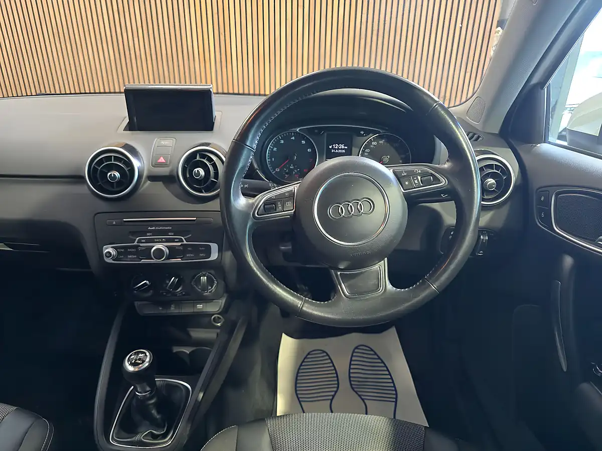 Used 2015 Audi A1 Sport White - Interior and Exterior details 13