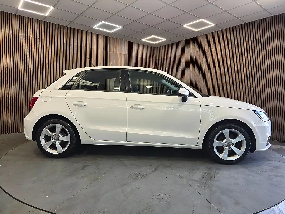 Used 2015 Audi A1 Sport White - Interior and Exterior details 2