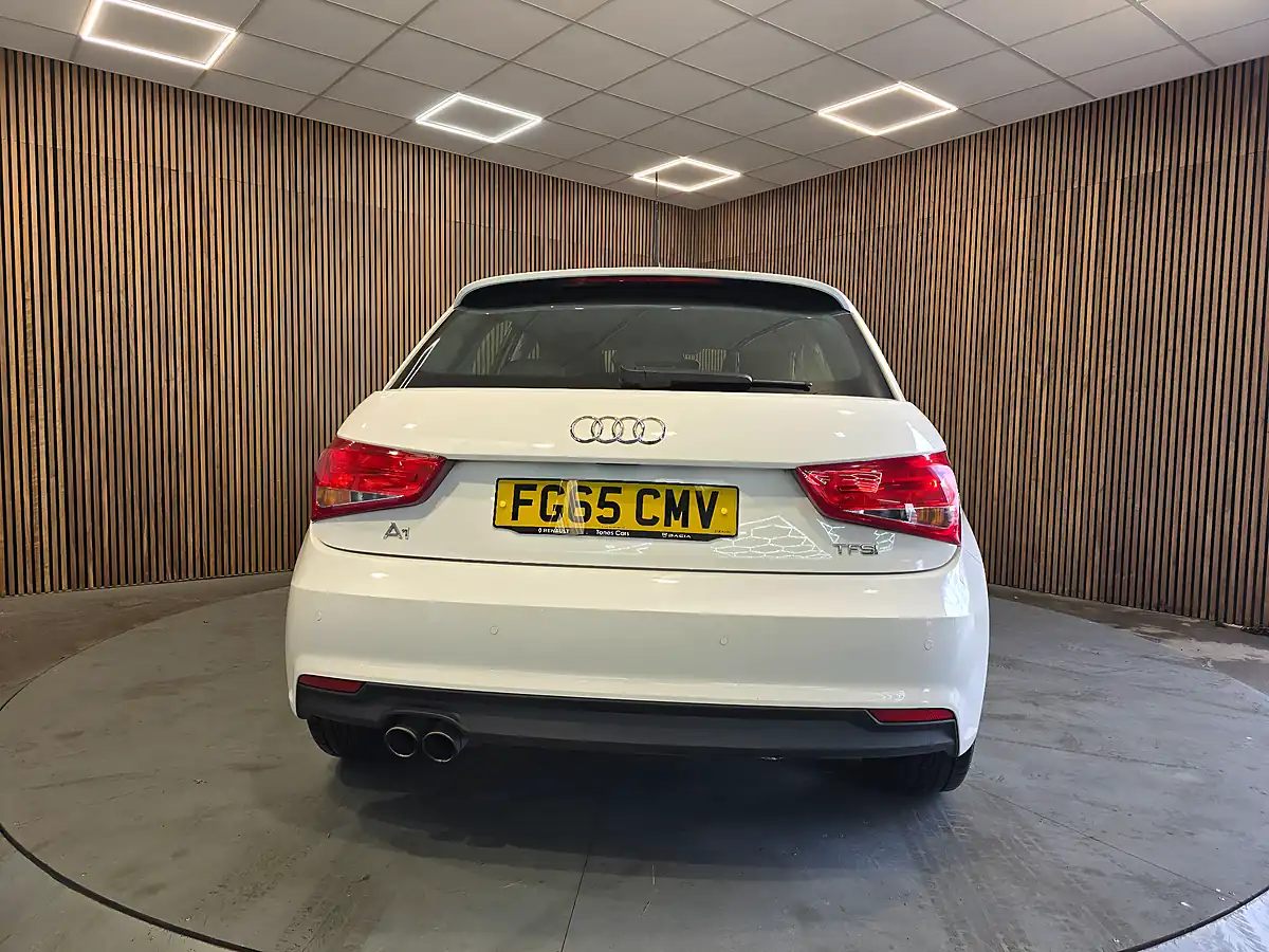 Used 2015 Audi A1 Sport White - Interior and Exterior details 4