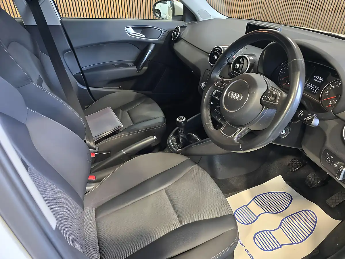 Used 2015 Audi A1 Sport White - Interior and Exterior details 9