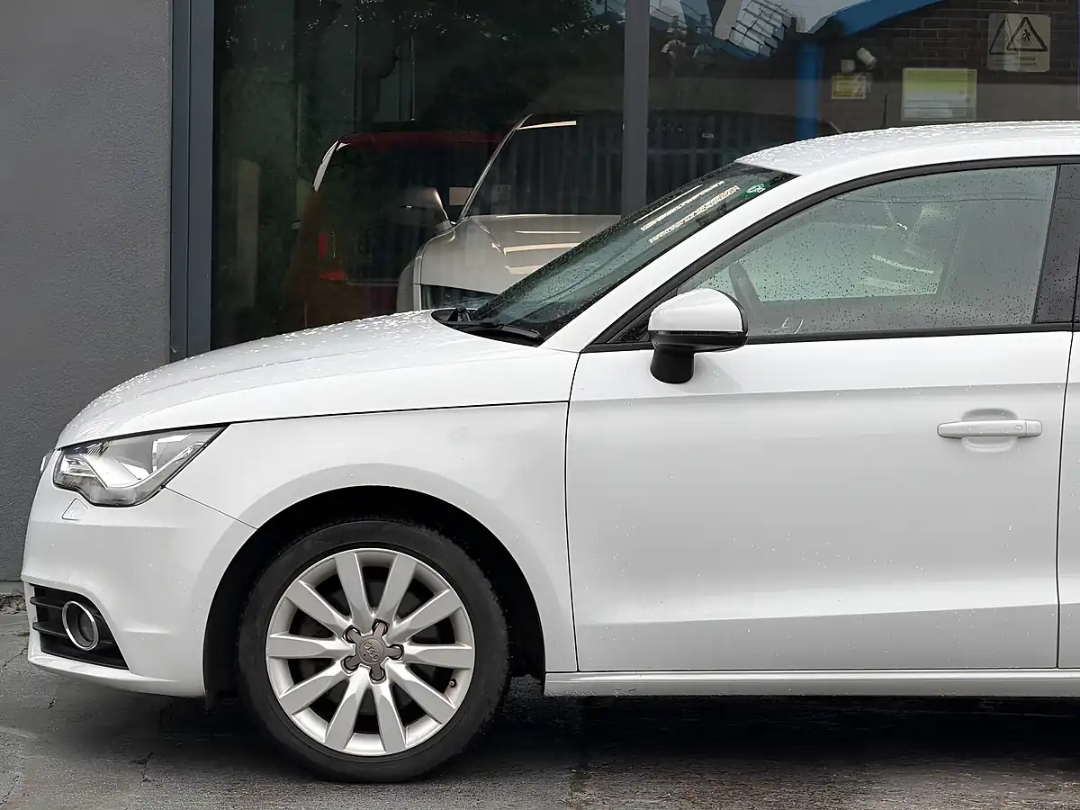 Used 2015 Audi A1 Sport White - Interior and Exterior details 11