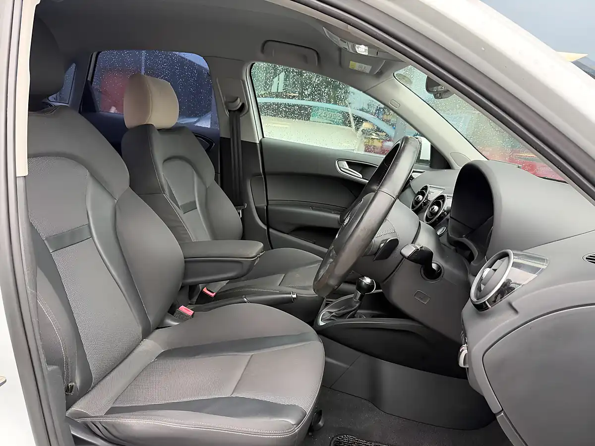 Used 2015 Audi A1 Sport White - Interior and Exterior details 13