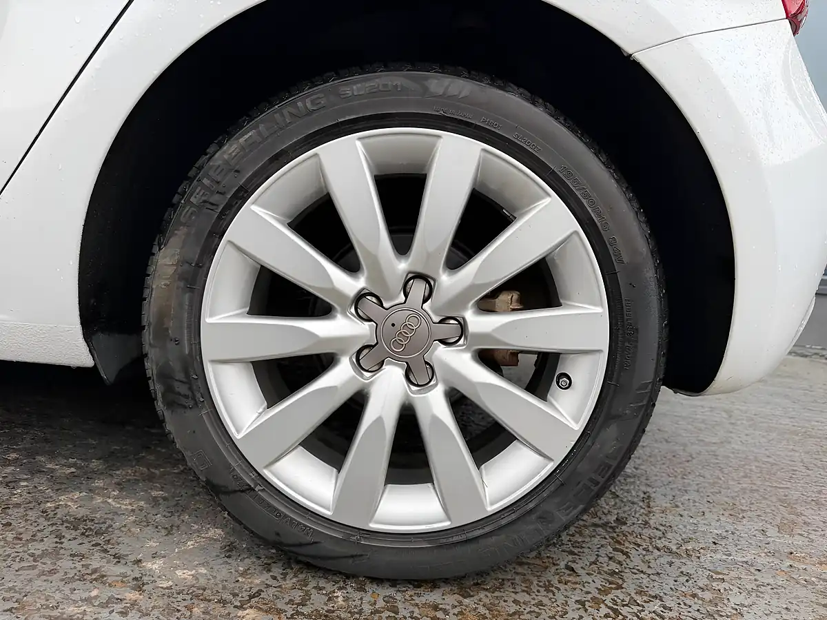 Used 2015 Audi A1 Sport White - Interior and Exterior details 19