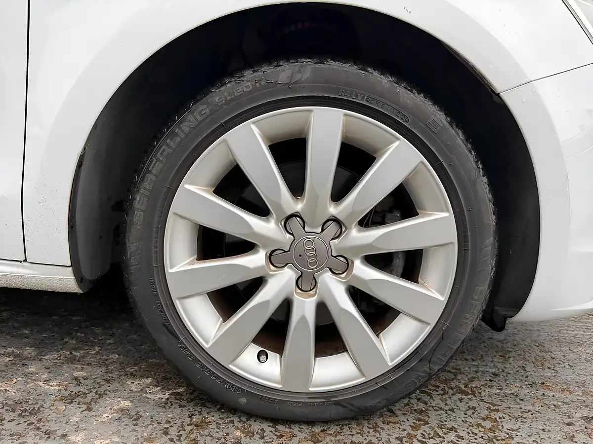 Used 2015 Audi A1 Sport White - Interior and Exterior details 20