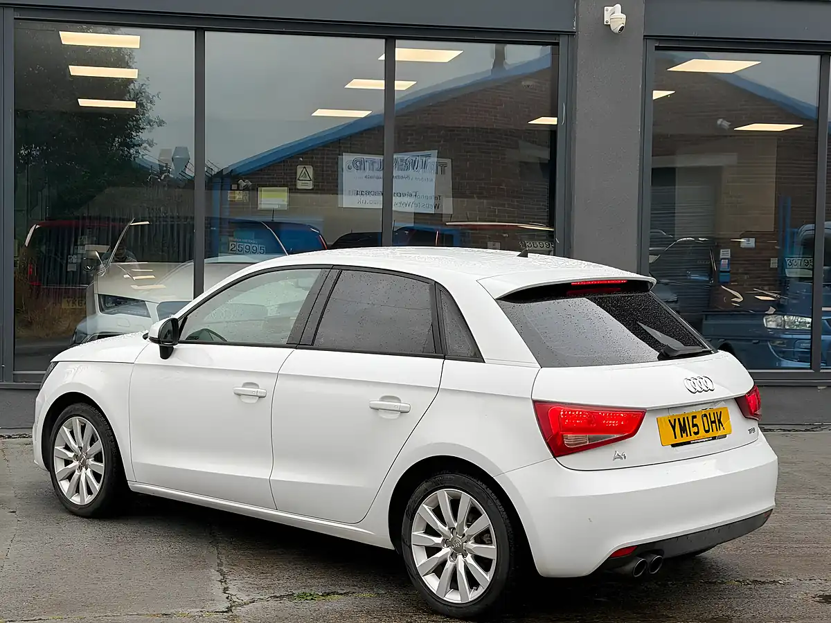 Used 2015 Audi A1 Sport White - Interior and Exterior details 6