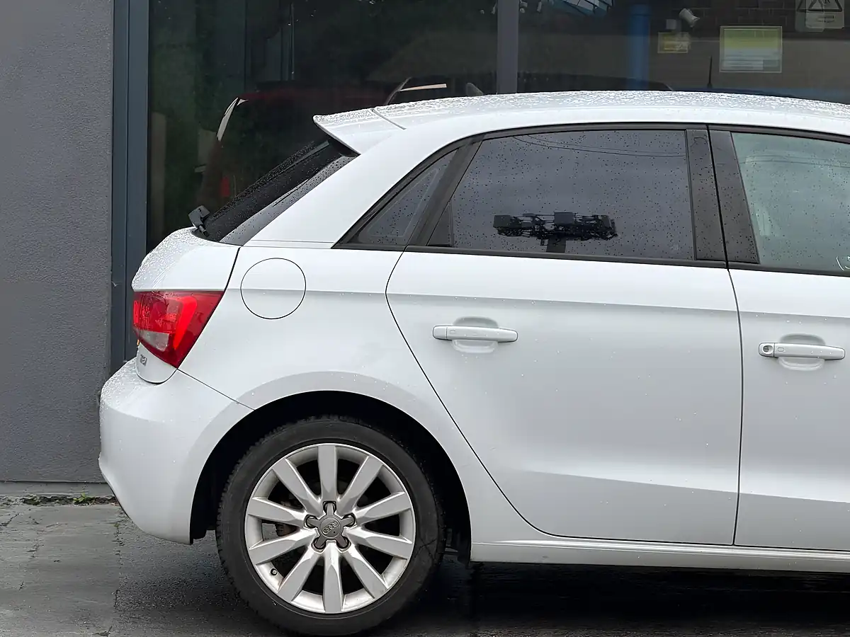 Used 2015 Audi A1 Sport White - Interior and Exterior details 8
